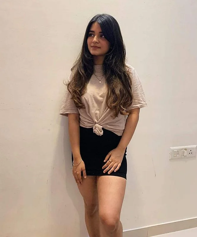Free Home Delivery Premium High Class Airhostess Call Girl in Indore photo 1