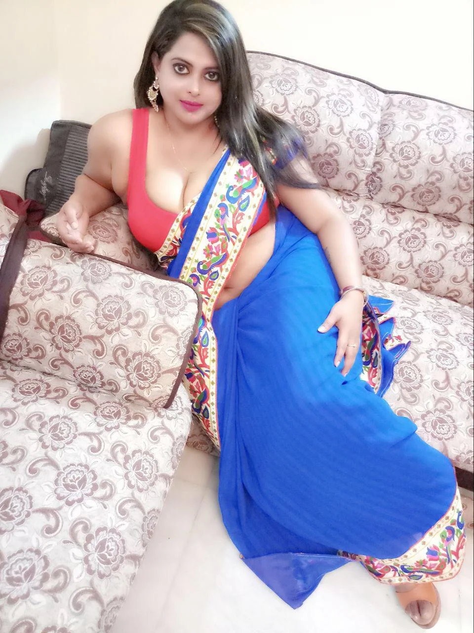 Deshi Hot and Confident Independent Companion in Raipur Providing Services at Cheap Rate photo 2