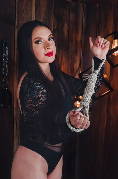 5 Star Rating Real Russian Escort Service in Delhi with Discreet Service