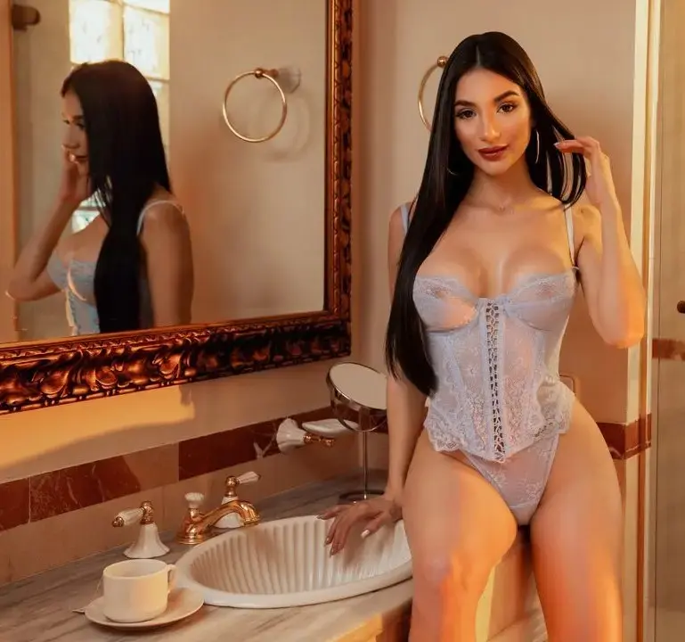 Russian Model Call Girl in Jaipur For Full Satisfaction with Unlimited Enjoyment photo 1