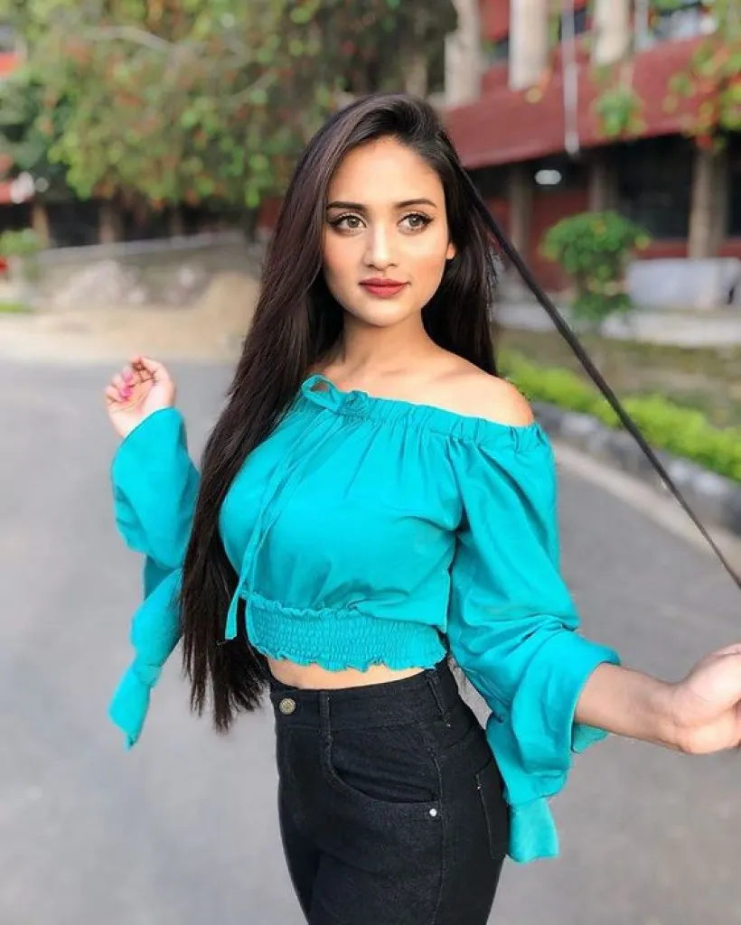 Independent Call Girls Service In Noida 100% Genuine Safe and Secure
