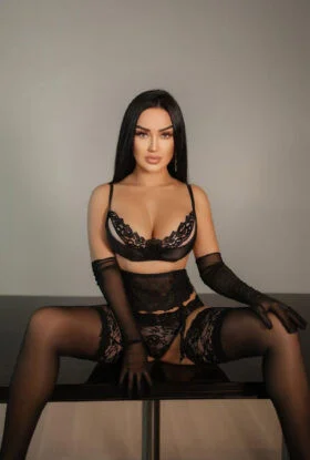 Get Bangalore Russian Call Girls Contact Number for Online Booking photo 1