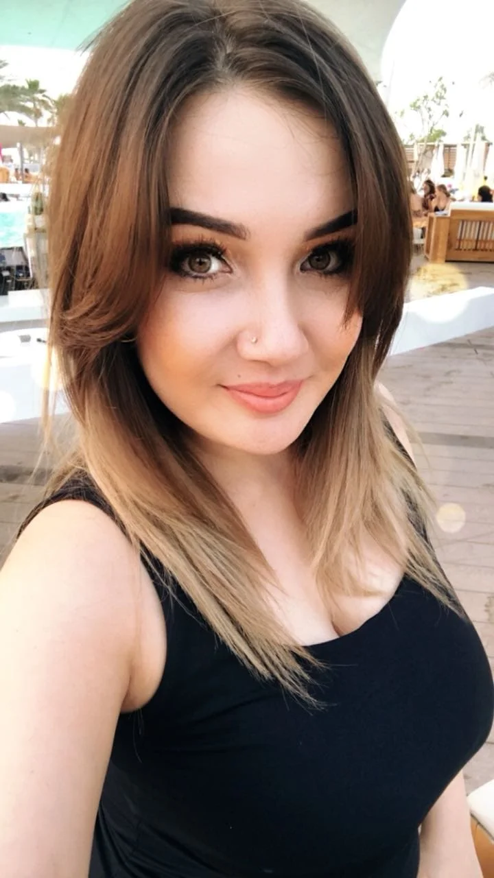 Book and Fuck a VIP Model Call Girl in Ahmedabad, Verified Profiles Girls photo 2