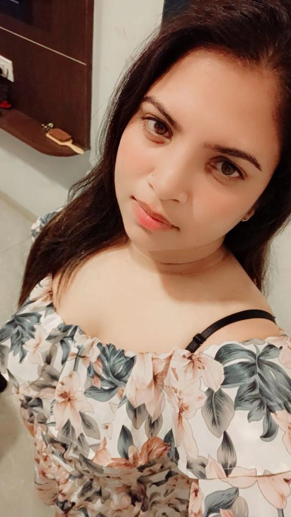 An accommodating hotel call girl in Haridwar with a sexy figure you will love photo 1