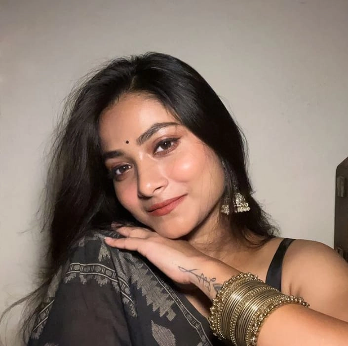 A very involved & fiery royal call girl in Visakhapatnam who wants to please you