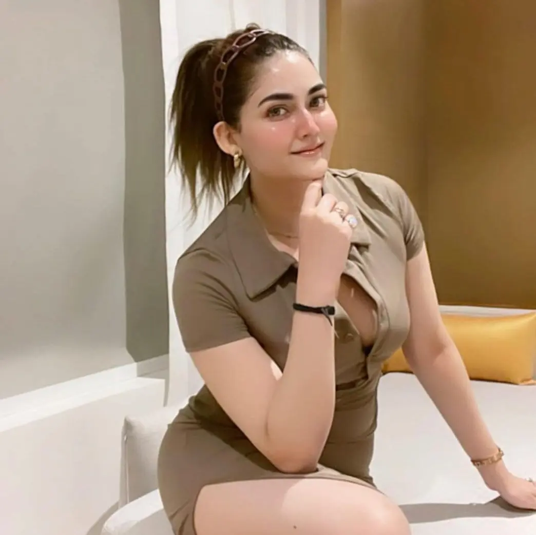 I am a high class model escort girl in Visakhapatnam I want to be your lover for an hour, call me now